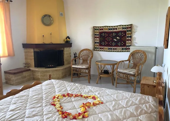 Timeless Apartment Mouresi